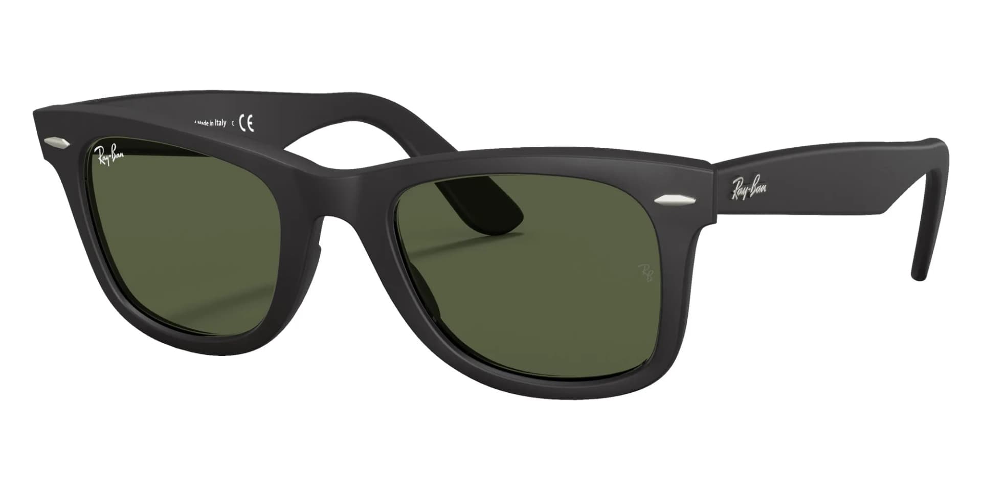 Ray-Ban Sunglasses RB2140F in Black / G-15 Green (901S), front three-quarter view