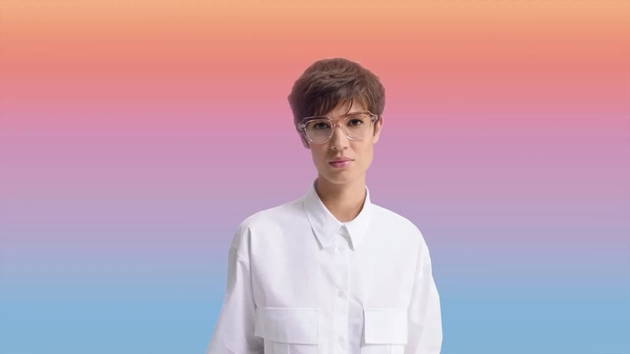 Essilor Transitions Rx SV Gen S Lenses, woman wearing Transitions Gen S lenses in their clear indoor state