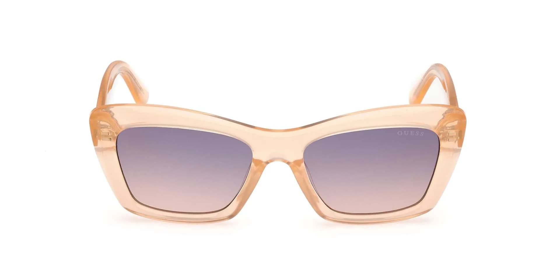 Guess Sunglasses GU00195 in 44Z (44Z), front three-quarter view